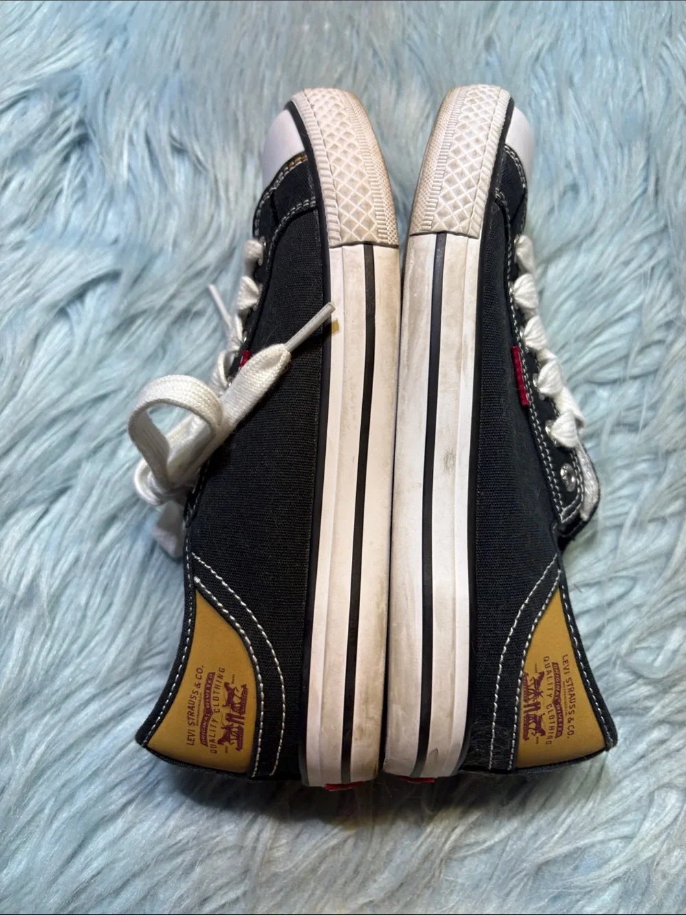 Levi's Black Canvas Low-Top Sneakers with White Accents Sz 4.5